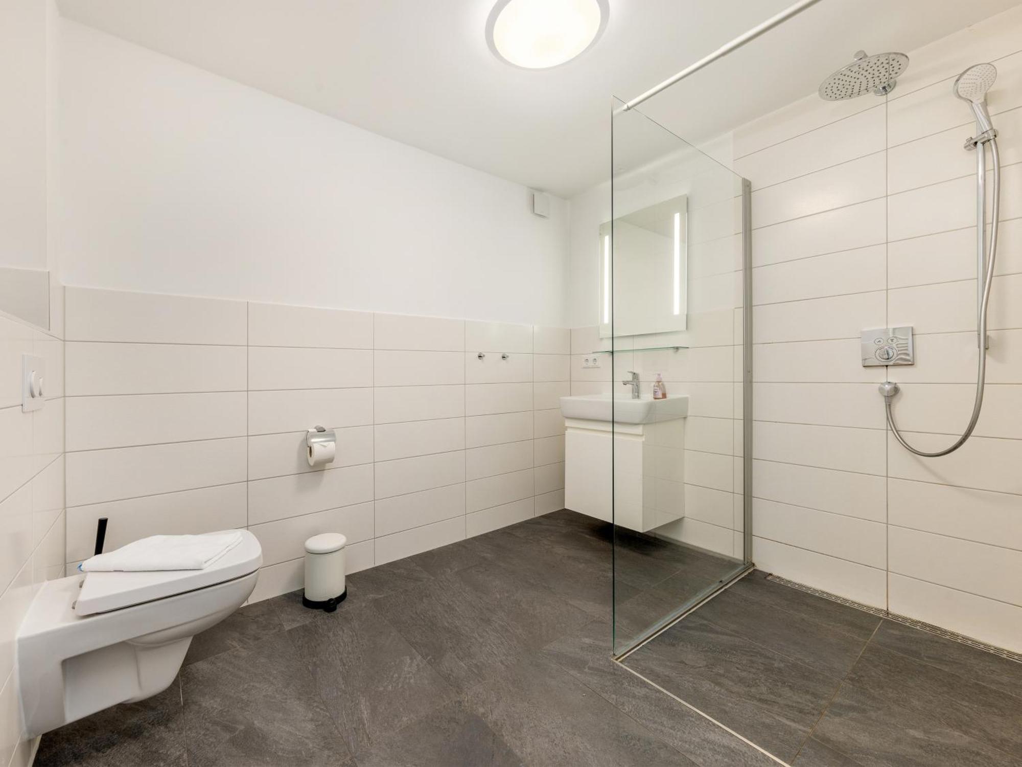 Ferienwohnung Meeresrauschen In Der Residenz Clara Sophia Остзебад Бинц Экстерьер фото